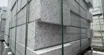 烟台芝麻白路牙石 马路牙子