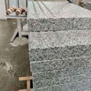 烟台芝麻白楼梯踏步