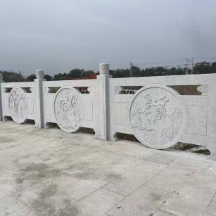 烟台芝麻白河道栏杆 石材栏杆