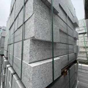 烟台芝麻白路牙石 马路牙子
