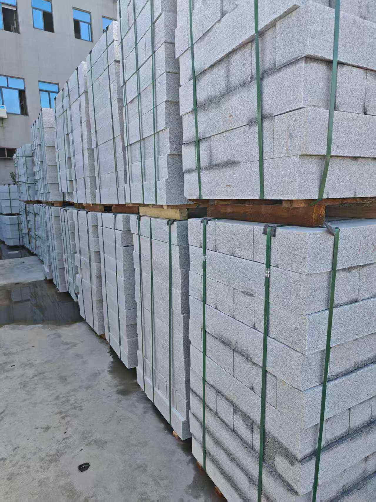 烟台芝麻白路牙石，路侧石